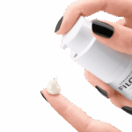 Slika proizvoda FILORGA Optim-eyes krema za područje oko očiju 15m iz online apoteke Moja Farmacija - BIH