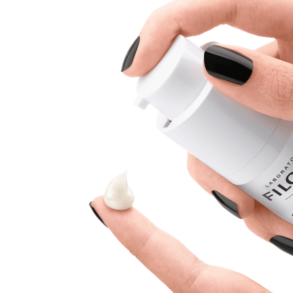 Slika proizvoda FILORGA Optim-eyes krema za područje oko očiju 15m iz online apoteke Moja Farmacija - BIH