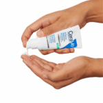 Slika proizvoda CeraVe Oil Control hidratantna gel krema za masnu kožu 52ml iz online apoteke Moja Farmacija - BIH