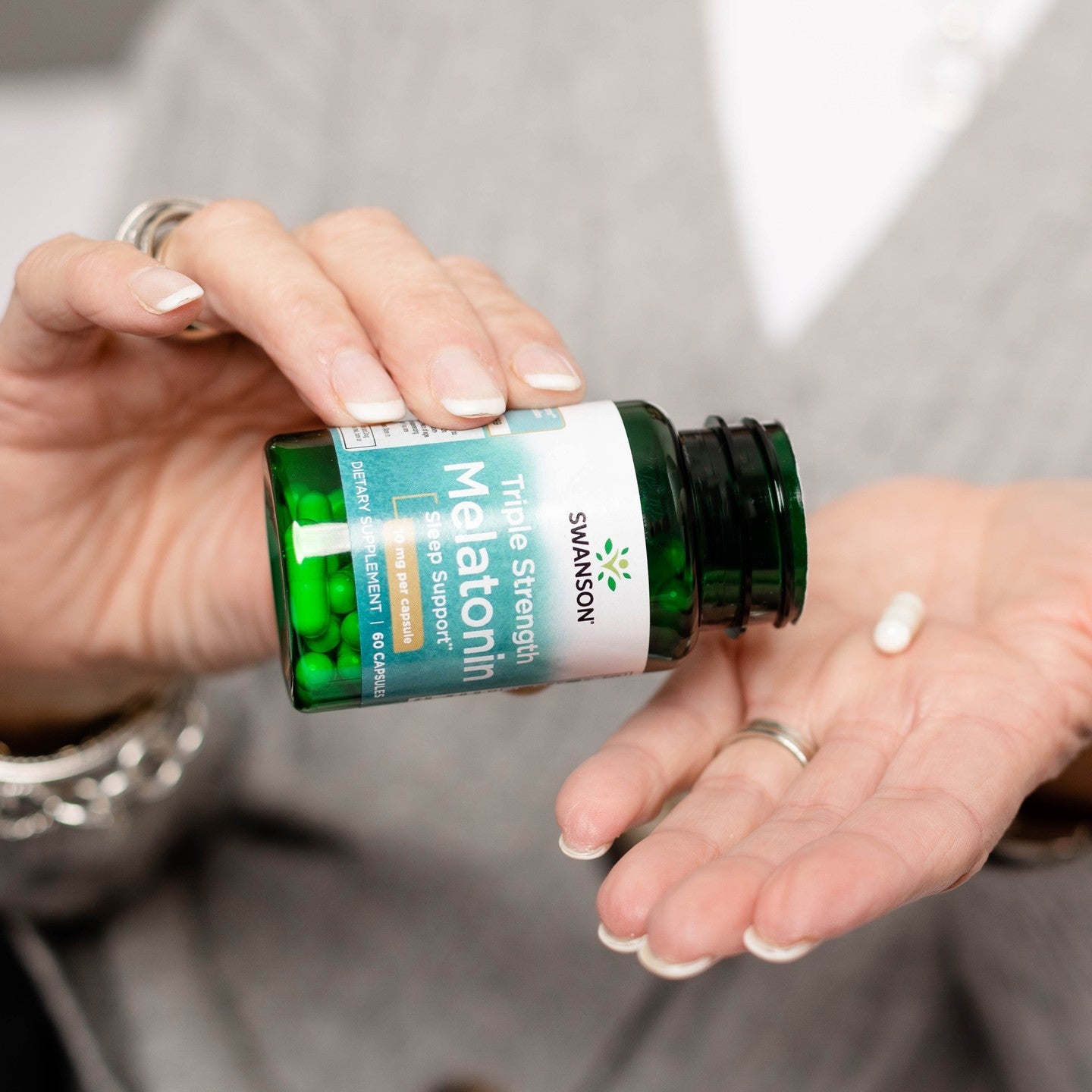 Slika proizvoda SWANSON Triple Melatonin 10mg iz online apoteke Moja Farmacija - BIH