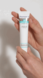 Slika proizvoda PHARMACERIS Hyaluro-Sensilium hijaluronska vodena krema za lice 40ml iz online apoteke Moja Farmacija - BIH